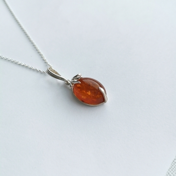 Genuine Baltic  Amber pendant in Sterling Silver 🆕 - Picture 2 of 7